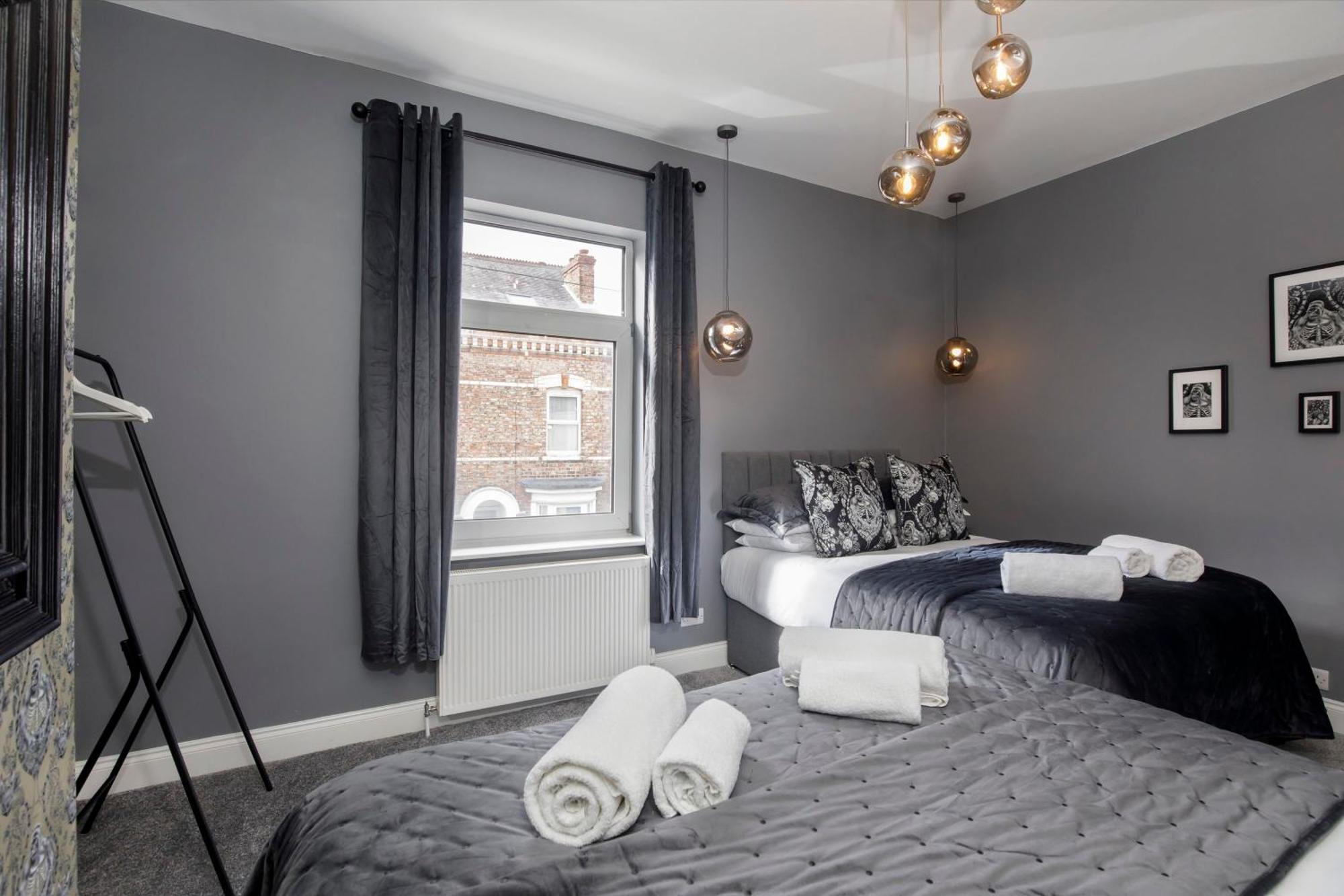 The Milton Sleeps 8 Close To York City Centre Pet Friendly מראה חיצוני תמונה